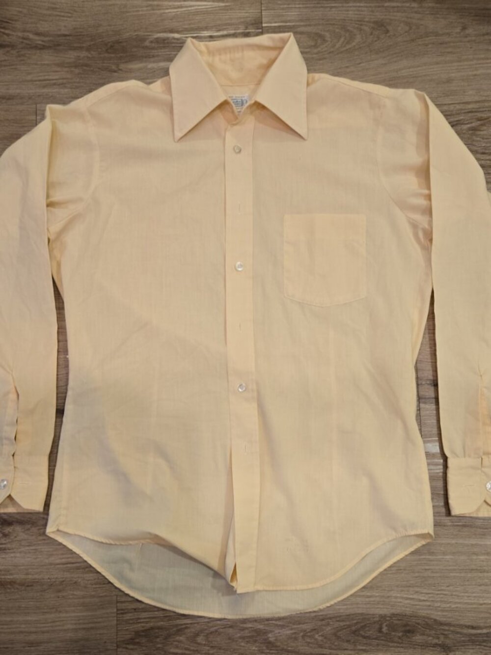 Vintage Sears The Men's Store Solid Print Button Down "The Shaped Shirt"